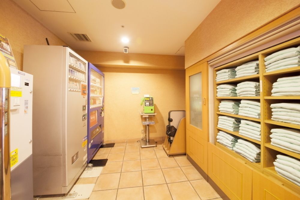 R&B Hotel Shin Yokohama Ekimae Bagian luar foto